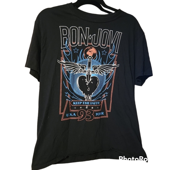 Tops - Bon Jovi Concert Tshirt
